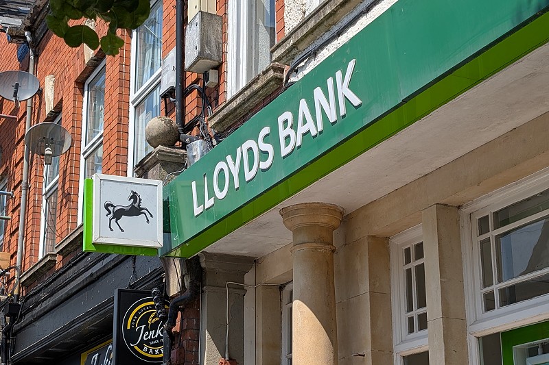 Lloyds Bank in Pontardawe